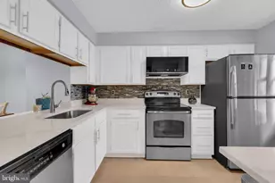 8544 Blue Rock Ln, Lorton, VA 22079 - Photo 12