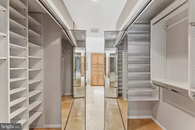 7337 Hooking Road, McLean, VA 22101 - Photo 36