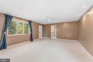 7337 Hooking Rd, McLean, VA 22101 - Photo 32