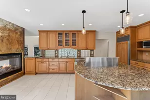 7337 Hooking Rd, McLean, VA 22101 - Photo 22
