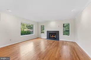 7337 Hooking Rd, McLean, VA 22101 - Photo 16