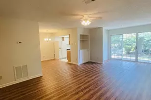 12104 Greenway Ct, Fairfax, VA 22033 - Photo 8