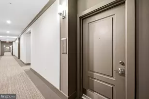 2319 Field Point Rd, Herndon, VA 20171 - Photo 8