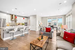 2319 Field Point Rd, Herndon, VA 20171 - Photo 1
