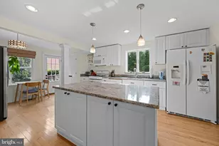 703 Dranesville Rd, Herndon, VA 20170 - Photo 12