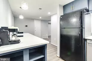 7855 Enola St, McLean, VA 22102 - Photo 10