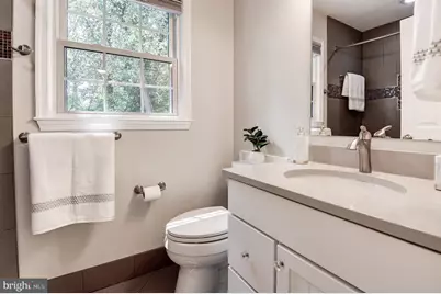 2669 Oakton Glen Drive, Vienna, VA 22181 - Photo 36