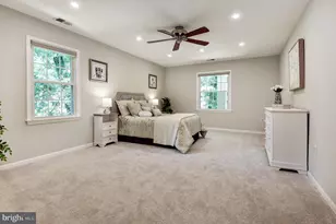 2669 Oakton Glen Dr, Vienna, VA 22181 - Photo 28