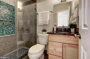 2669 Oakton Glen Dr, Vienna, VA 22181 - Photo 26