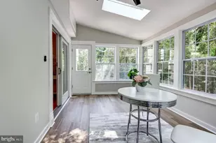 2669 Oakton Glen Dr, Vienna, VA 22181 - Photo 22