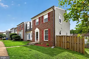 14439 Salisbury Plain Ct, Centreville, VA 20120 - Photo 2
