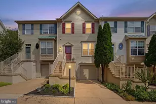 6389 St Timothys Ln, Centreville, VA 20121 - Photo 2
