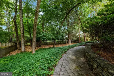 920 Holly Run Court, Great Falls, VA 22066 - Photo 16
