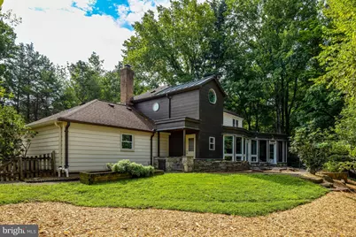 920 Holly Run Court, Great Falls, VA 22066 - Photo 4
