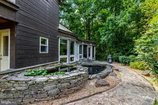 920 Holly Run Ct, Great Falls, VA 22066 - Photo 8