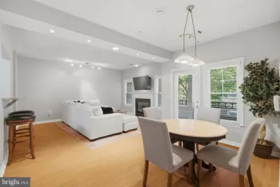 12016 Taliesin Place #25, Reston, VA 20190 - Photo 2