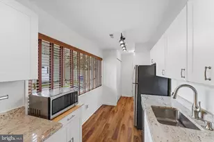 328 Reneau Way, Herndon, VA 20170 - Photo 10