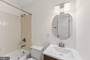 328 Reneau Way, Herndon, VA 20170 - Photo 24