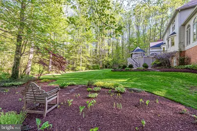 6528 Heather Brook Court, McLean, VA 22101 - Photo 10