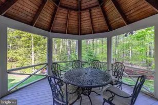 6528 Heather Brook Ct, McLean, VA 22101 - Photo 4