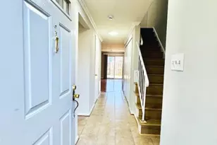14401 Manassas Gap Ct, Centreville, VA 20120 - Photo 6