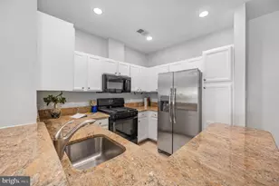 4137 Fountainside Ln, Fairfax, VA 22030 - Photo 14