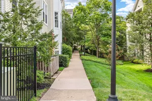 4137 Fountainside Ln, Fairfax, VA 22030 - Photo 44