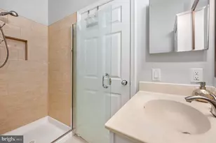 4137 Fountainside Ln, Fairfax, VA 22030 - Photo 28