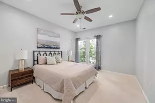 4137 Fountainside Ln, Fairfax, VA 22030 - Photo 36