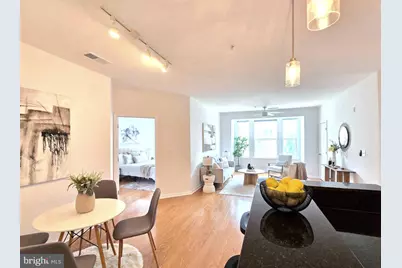 2665 Prosperity Avenue #318, Fairfax, VA 22031 - Photo 2