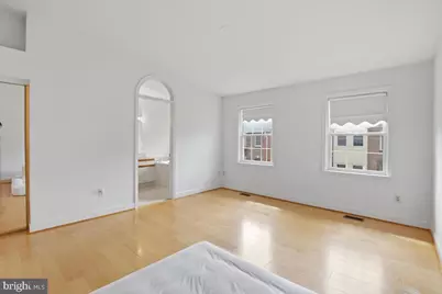 8015 Merry Oaks Court, Vienna, VA 22182 - Photo 30