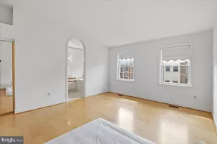 8015 Merry Oaks Ct, Vienna, VA 22182 - Photo 30