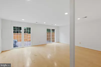 8015 Merry Oaks Court, Vienna, VA 22182 - Photo 18