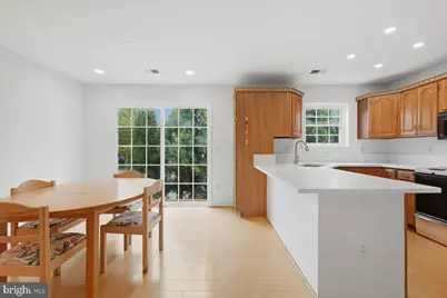 8015 Merry Oaks Court, Vienna, VA 22182 - Photo 12