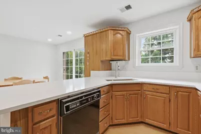 8015 Merry Oaks Court, Vienna, VA 22182 - Photo 16