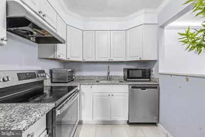 9604 Inverary Court, Lorton, VA 22079 - Photo 6