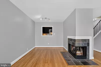 4135 Weeping Willow Court #143B, Chantilly, VA 20151 - Photo 6