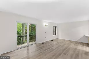 11545 Hearthstone Ct, Reston, VA 20191 - Photo 2