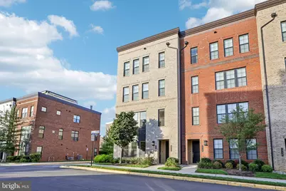 1746 McKenna Point Drive #1601, McLean, VA 22102 - Photo 2
