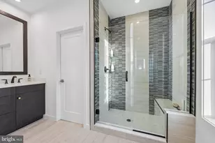 1746 McKenna Point Dr, McLean, VA 22102 - Photo 20
