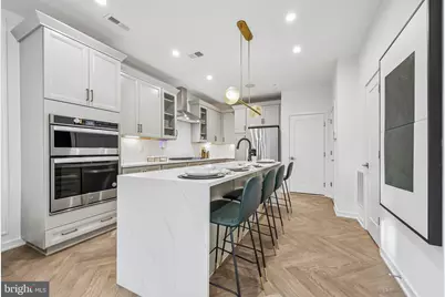 1746 McKenna Point Drive #1601, McLean, VA 22102 - Photo 6