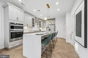 1746 McKenna Point Dr, McLean, VA 22102 - Photo 6