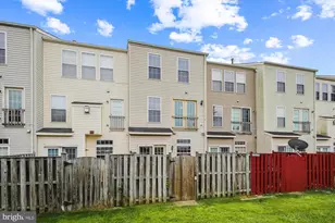 8360 Hunter Murphy Cir, Alexandria, VA 22309 - Photo 2