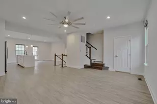 7849 Francis Dickens Ln, Annandale, VA 22003 - Photo 4