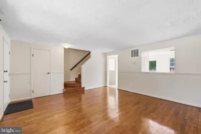 6989 Villa Del Rey Court, Springfield, VA 22150 - Photo 2