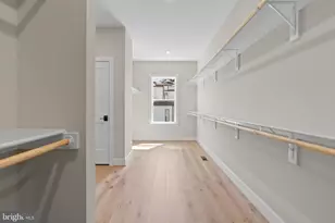 318 Center St N, Vienna, VA 22180 - Photo 50
