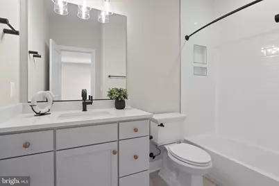 318 Center Street N, Vienna, VA 22180 - Photo 54