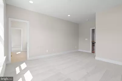 318 Center Street N, Vienna, VA 22180 - Photo 58