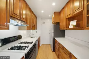 6621 Wakefield Dr, Alexandria, VA 22307 - Photo 6
