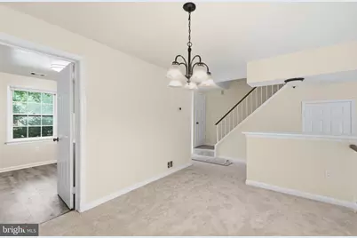 7810 Lake Pleasant Drive, Springfield, VA 22153 - Photo 8